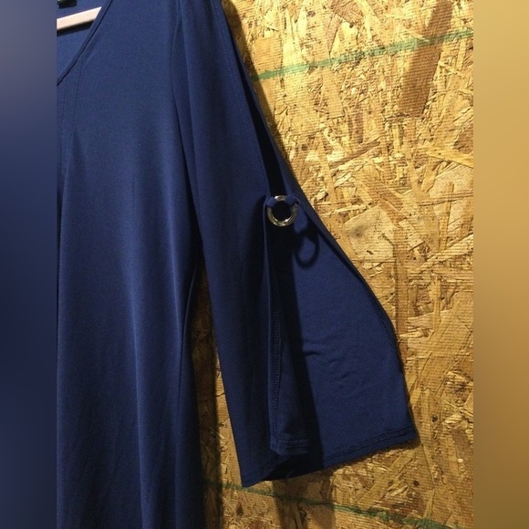 New Direction dark blue Vneck hi-lo sleeves and bottom hem.lightweight tunic szM - Picture 5 of 10